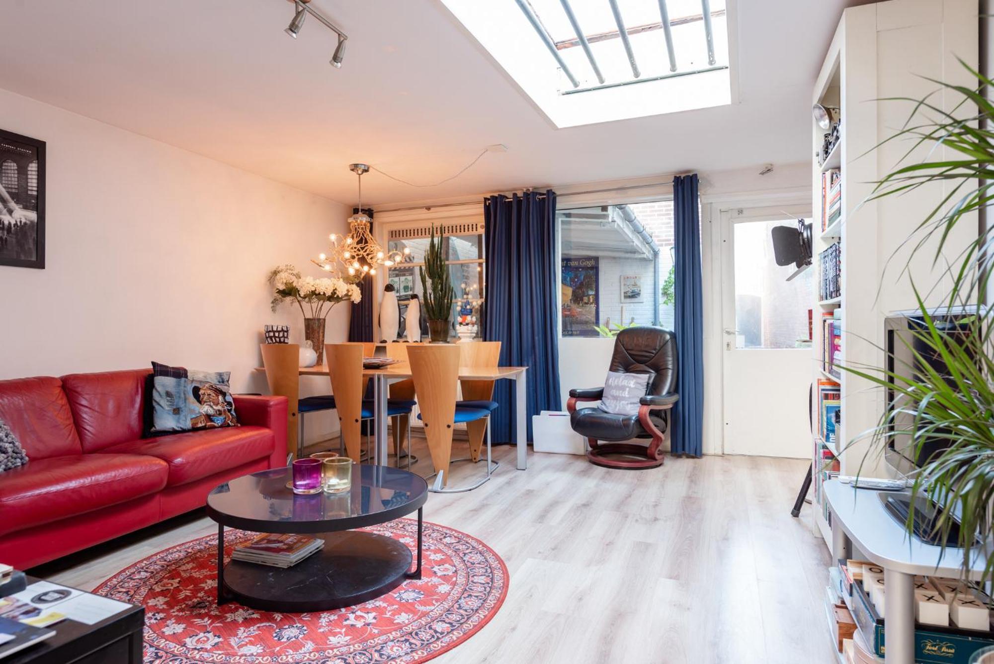 Gezellig Appartement In De Mooie Oude Binnenstad Van Alkmaar Exterior foto
